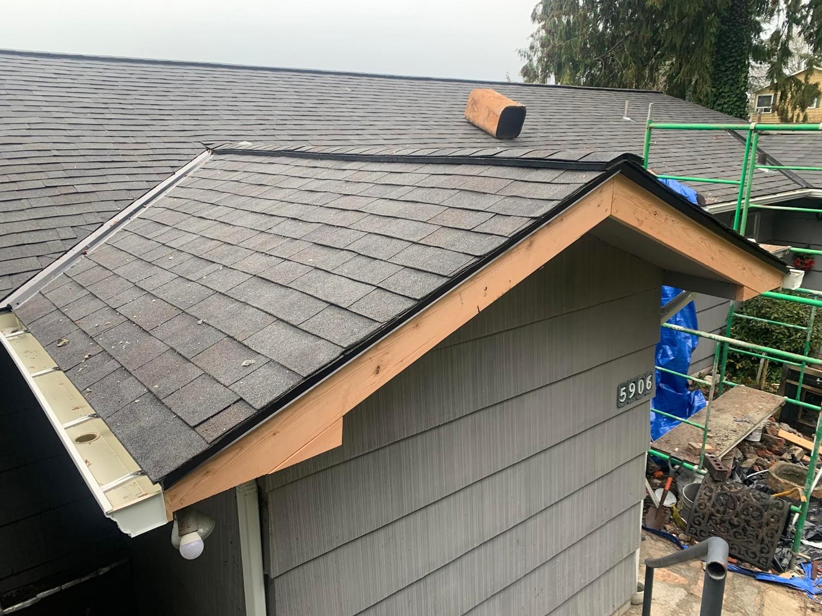 Roof surface and roofing detail