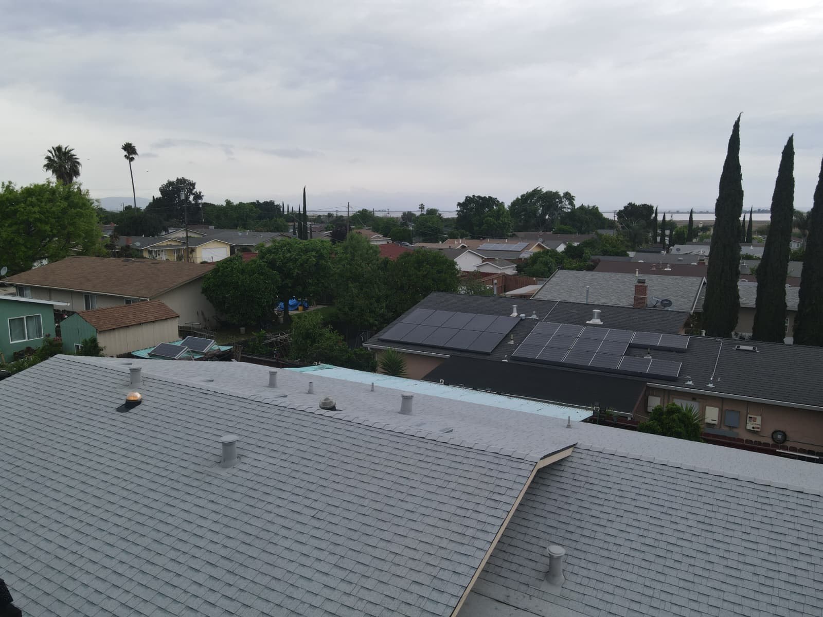 Roof surface and roofing detail